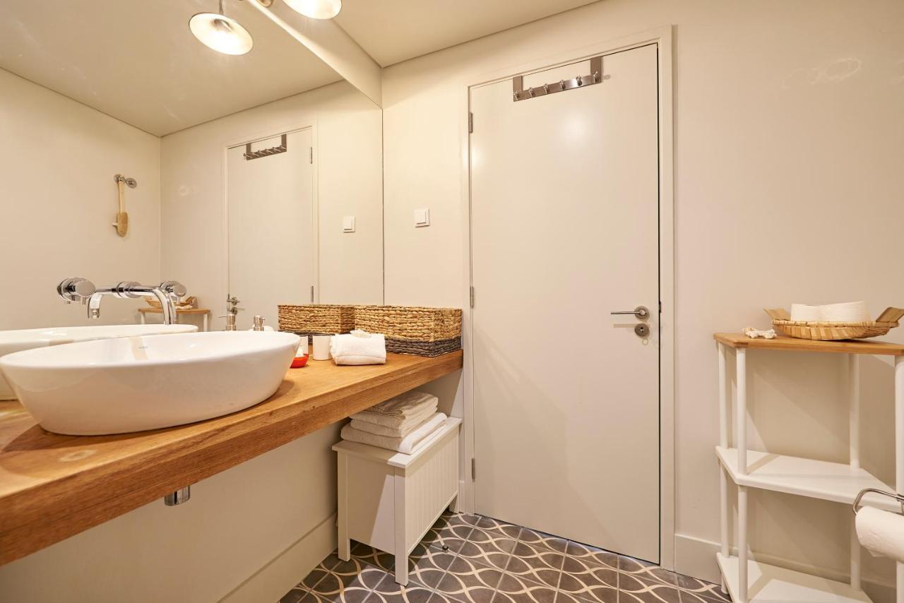 Modern Apartment Bica Dos Olhos Лиссабон Номер фото